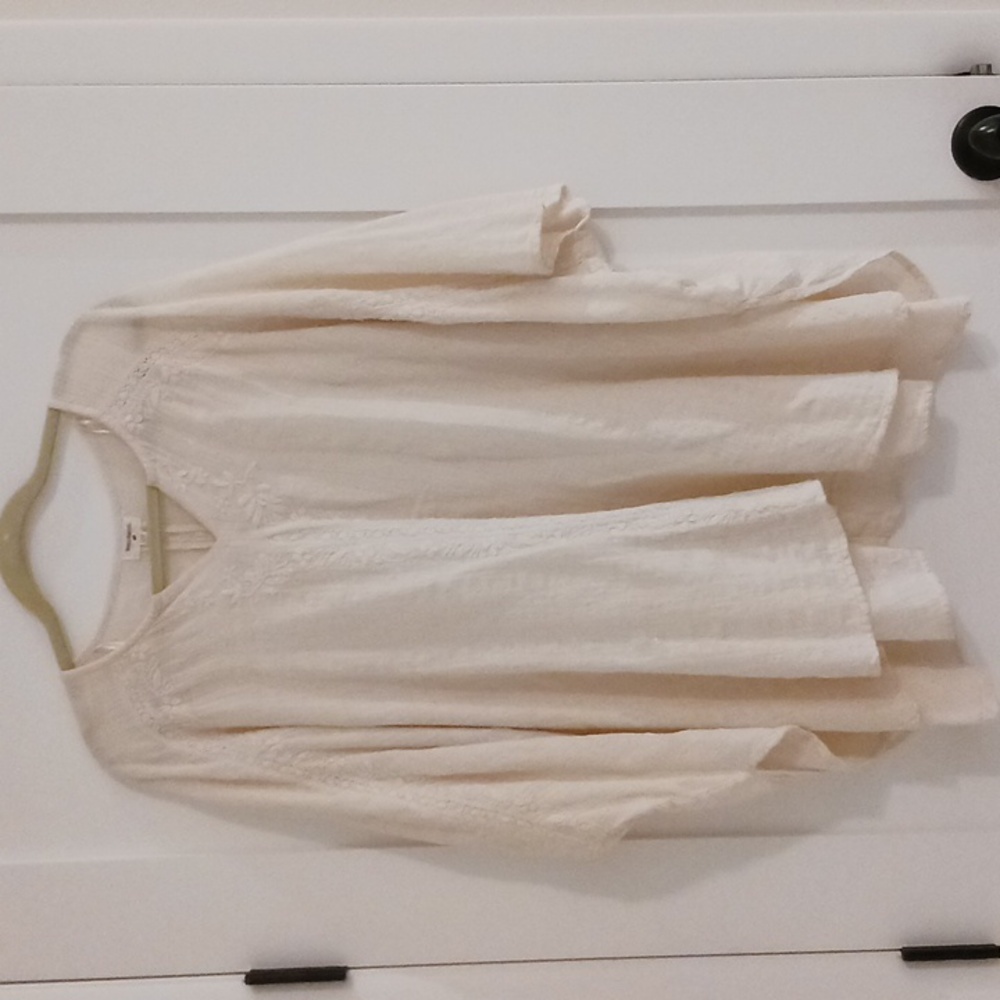 Cost Plus World Market Cream 3/4 Sleeve Boxy Blouse